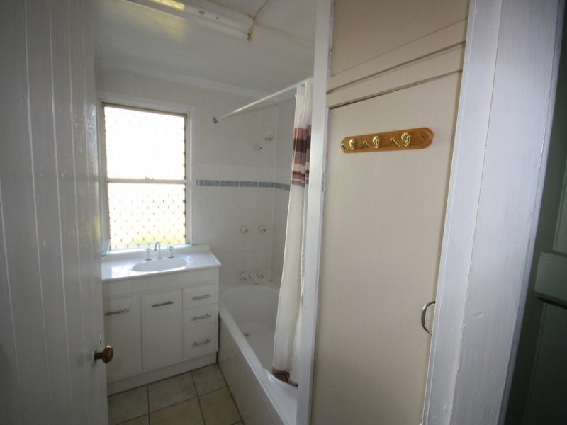 3 Tony Lutvey Avenue, Gayndah QLD 4625