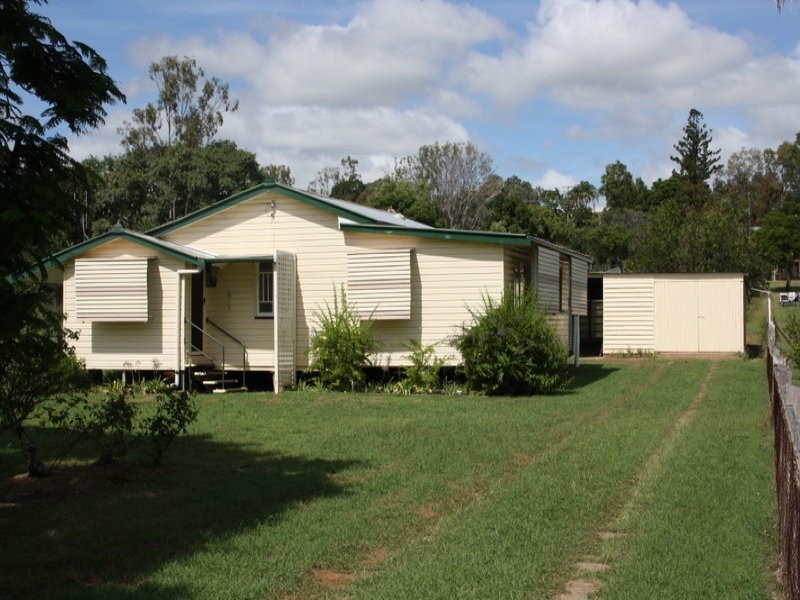 11 Arthur Street, Gayndah QLD 4625
