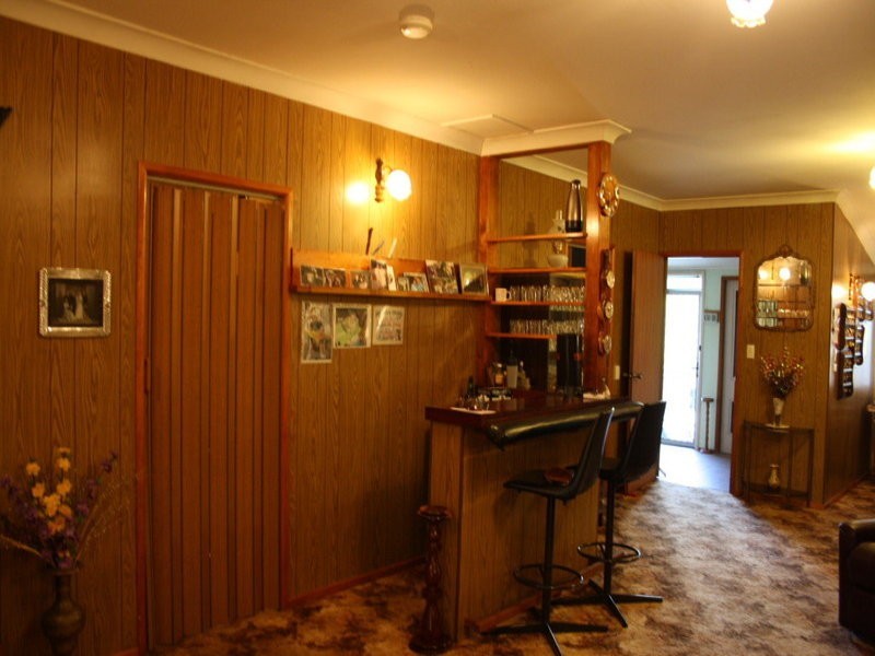 11 Mount Rose Street, Eidsvold QLD 4627