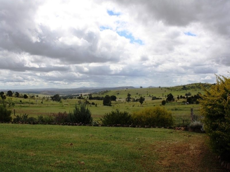 9 Langs Road, Gayndah QLD 4625