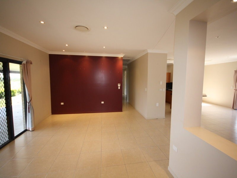 55 Tableland Road, Gayndah QLD 4625