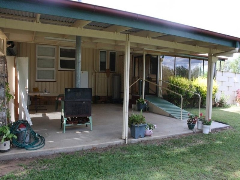 4 Bushnell Street, Gayndah QLD 4625