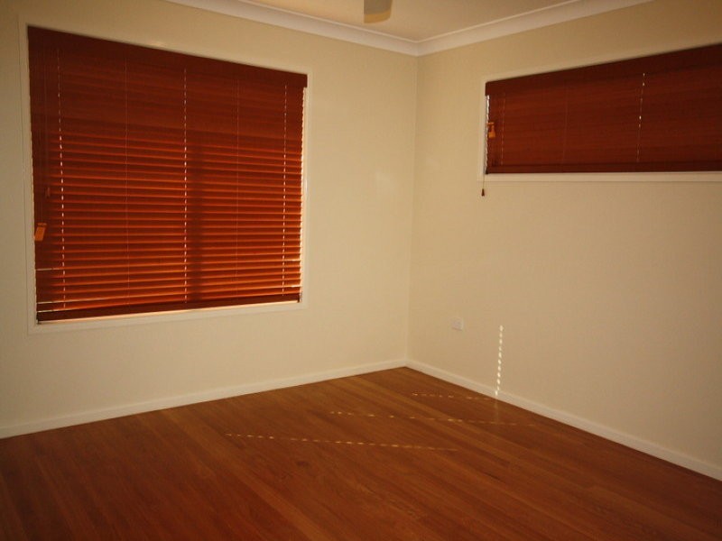 106 Lyons Street, Mundubbera QLD 4626