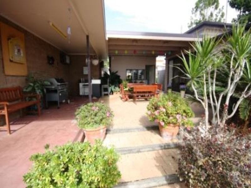 45 Warton Street, Gayndah QLD 4625