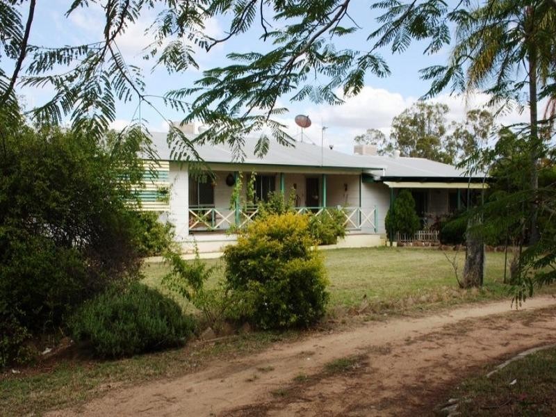 42 Adelong Street, Gayndah QLD 4625