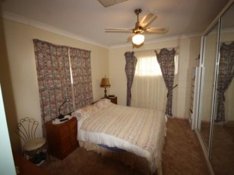 42 Adelong Street, Gayndah QLD 4625