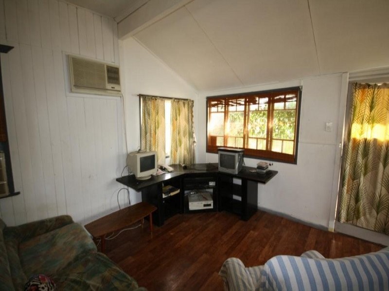 27 Bamboo Street, Gayndah QLD 4625