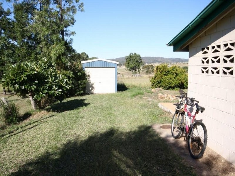 27 Bamboo Street, Gayndah QLD 4625