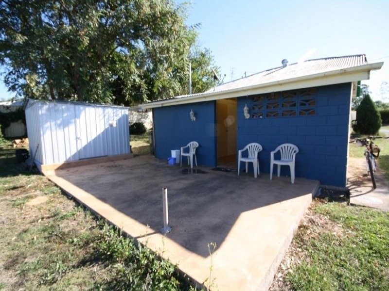 27 Bamboo Street, Gayndah QLD 4625