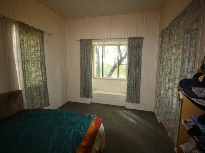 70 Stuart-Russell Street, Mundubbera QLD 4626