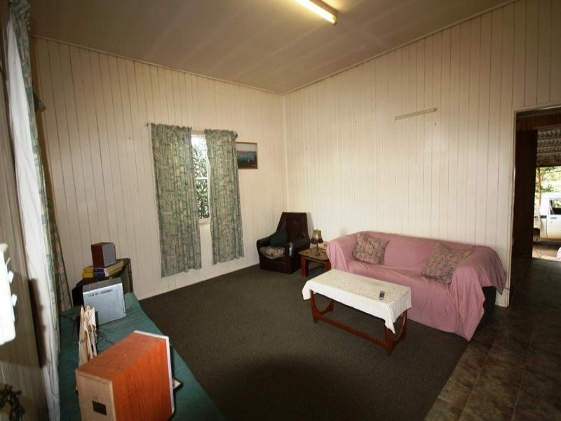 70 Stuart-Russell Street, Mundubbera QLD 4626