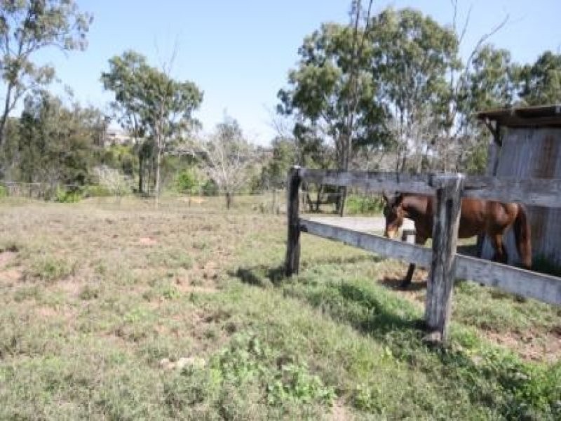 8 Boyd Street, Gayndah QLD 4625