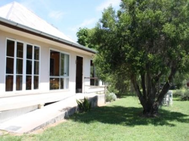 6 Adelong Street, Gayndah QLD 4625