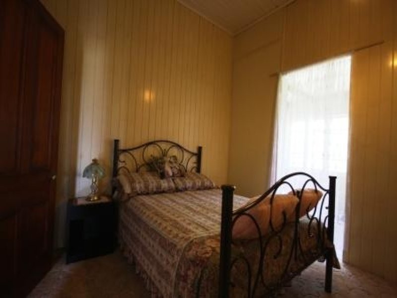 6 Adelong Street, Gayndah QLD 4625