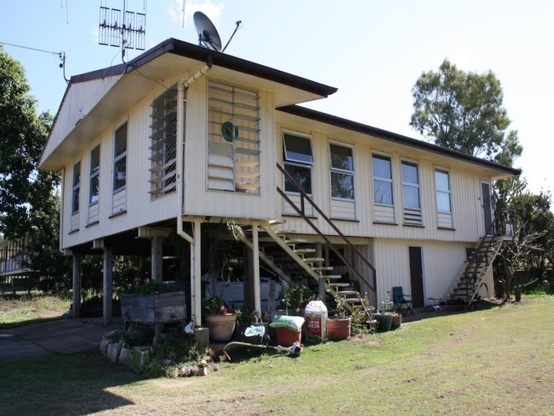 6 Crown Street, Eidsvold QLD 4627