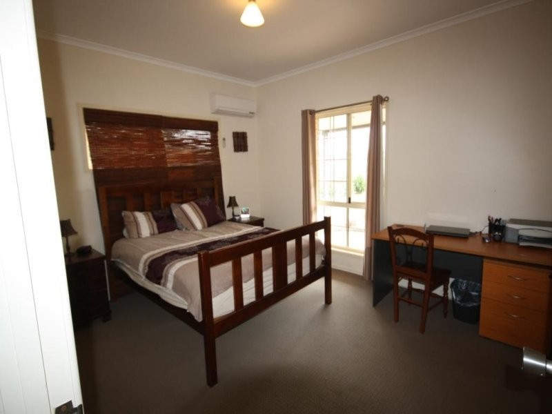 39 Arthur Street, Gayndah QLD 4625