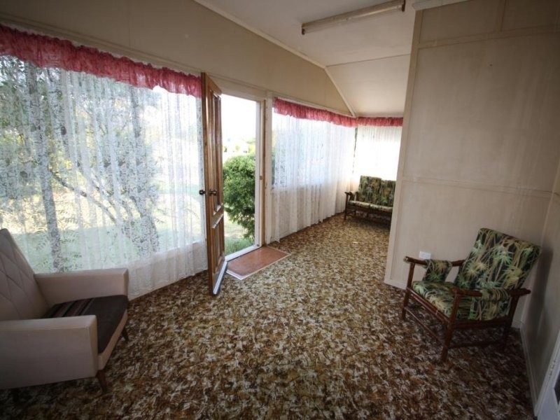 15 Bridge Street, Gayndah QLD 4625