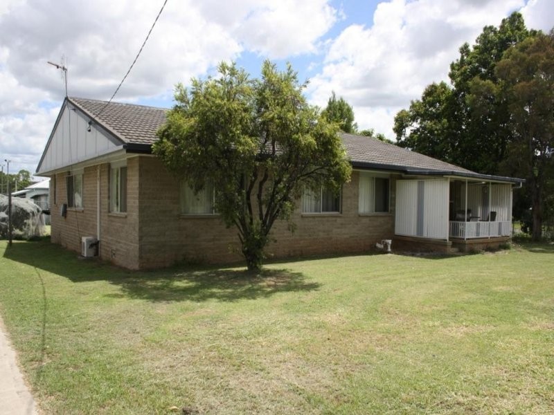 65 Meson Street, Gayndah QLD 4625