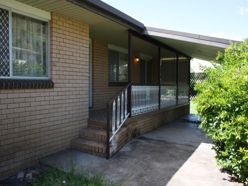 37 Porter Street, Gayndah QLD 4625