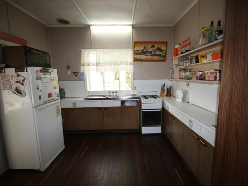 12 Oak Street, Mulgildie QLD 4630