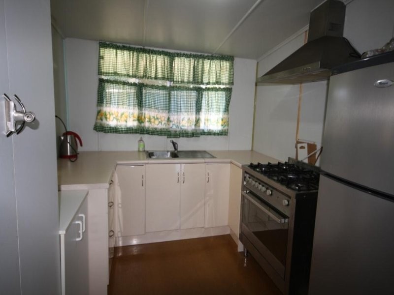 56 Queen Street, Gayndah QLD 4625