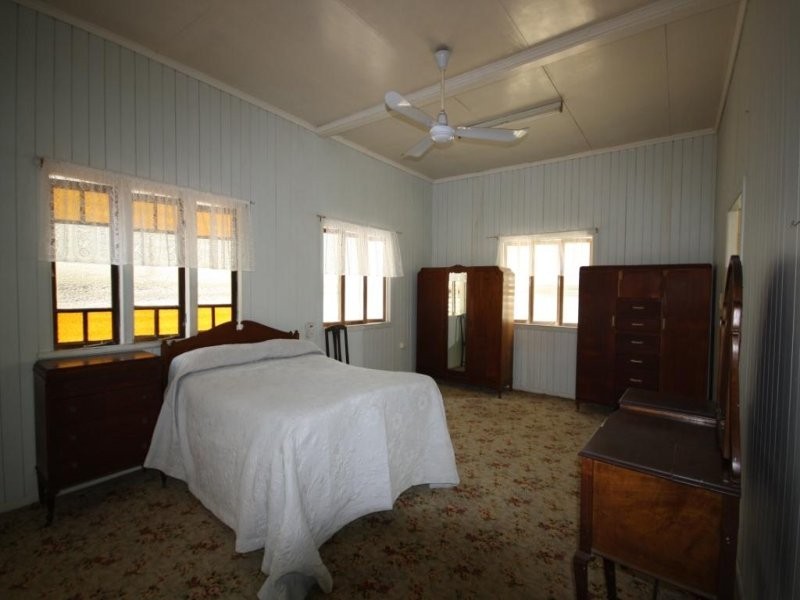 60 Moreton Street, Eidsvold QLD 4627