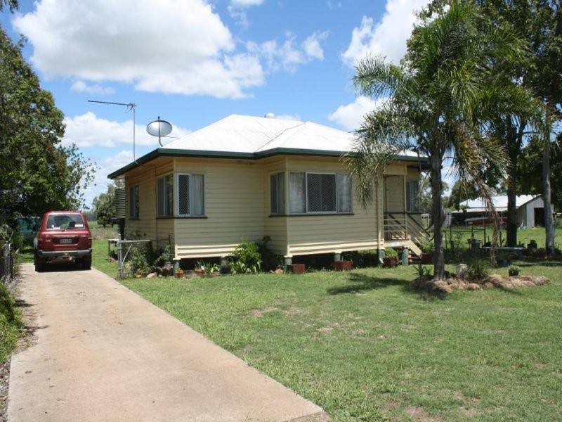 8 Hughes Street, Mulgildie QLD 4630