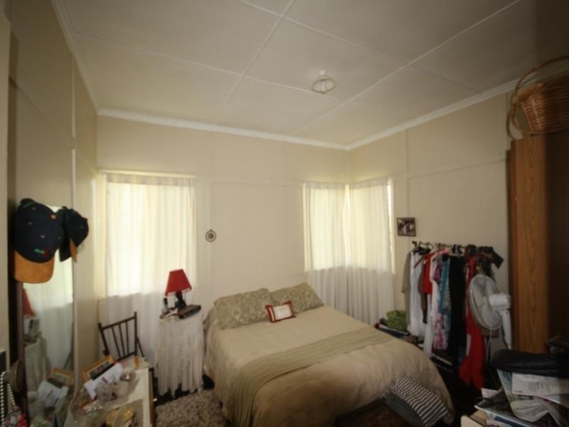 8 Hughes Street, Mulgildie QLD 4630