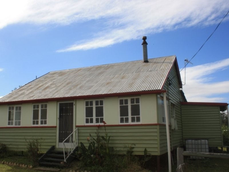 12 Wattle Street, Mulgildie QLD 4630