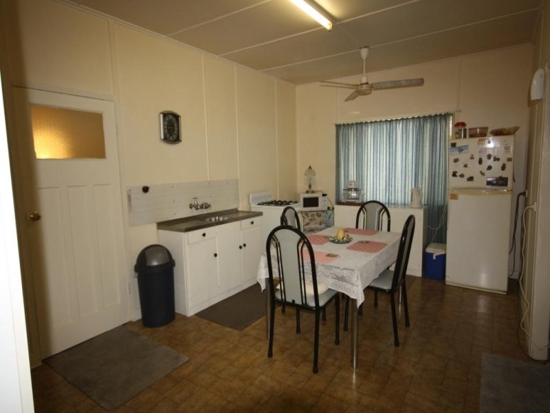 65 Moreton Street, Eidsvold QLD 4627
