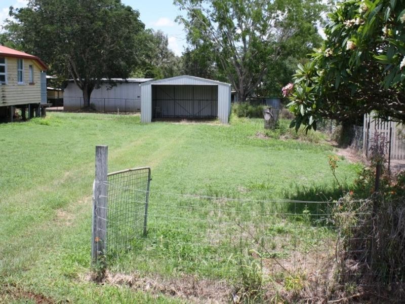 66 Barrow Street, Gayndah QLD 4625