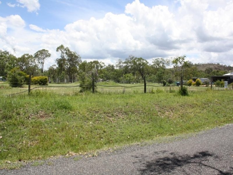 10 Darrows Road, Gayndah QLD 4625