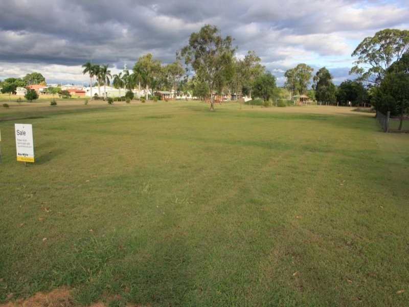 33 Warton Street, Gayndah QLD 4625