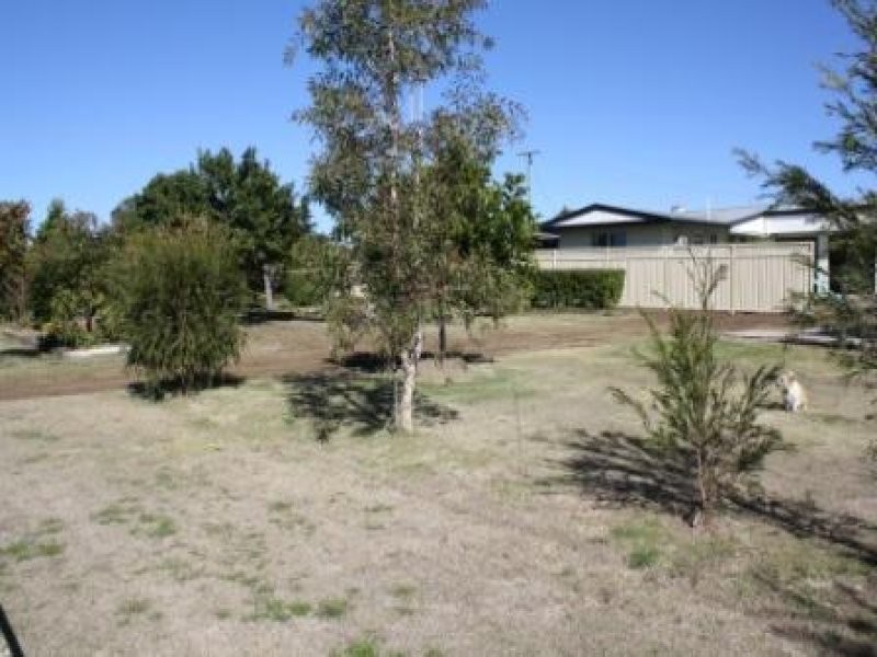 27 Landy Street, Mundubbera QLD 4626
