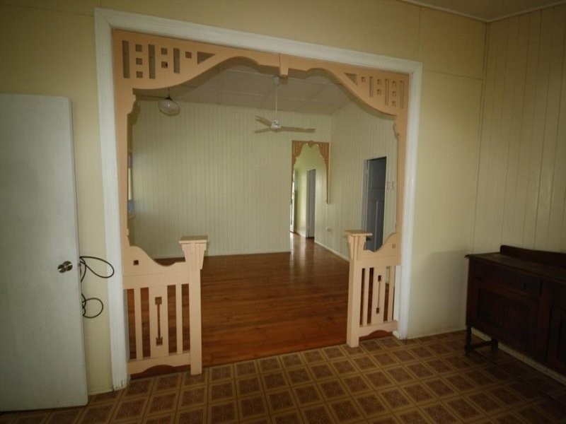 4 Simon Street, Gayndah QLD 4625