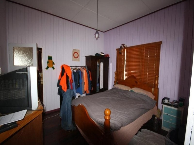 90 Moreton Street, Eidsvold QLD 4627