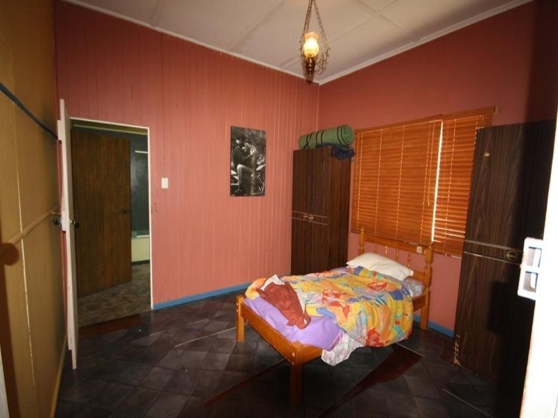 90 Moreton Street, Eidsvold QLD 4627