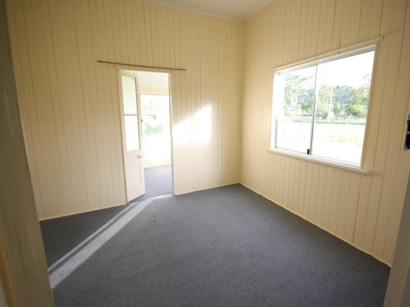 8 Pings Lane, Gayndah QLD 4625