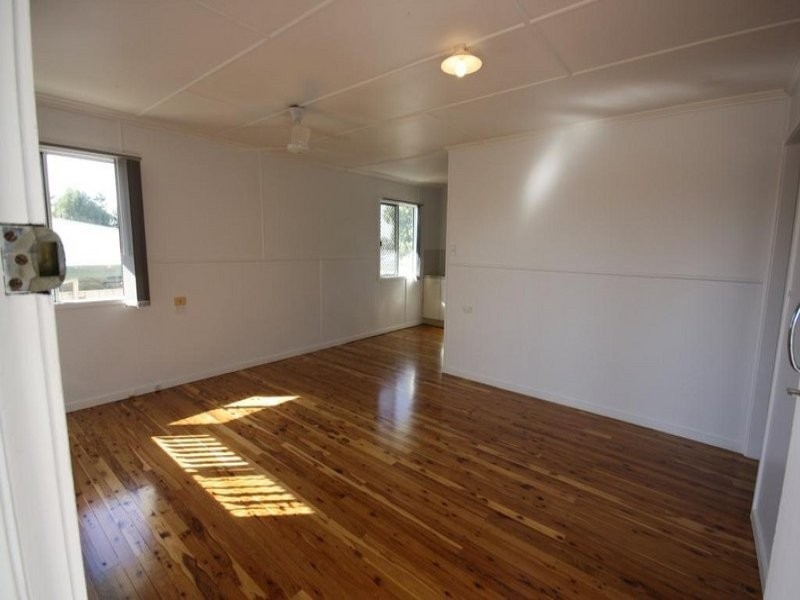 30 Willson Avenue, Mundubbera QLD 4626