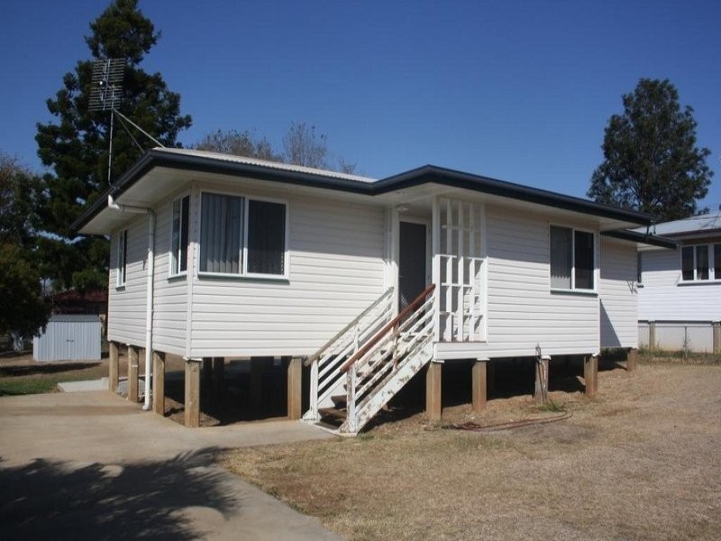 30 Willson Avenue, Mundubbera QLD 4626