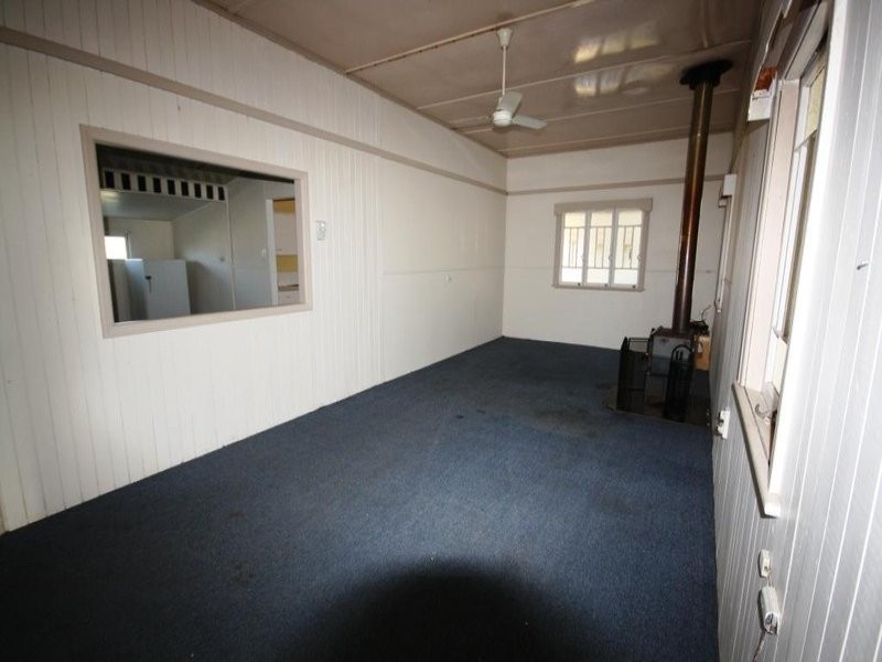 27 Moreton Street, Eidsvold QLD 4627