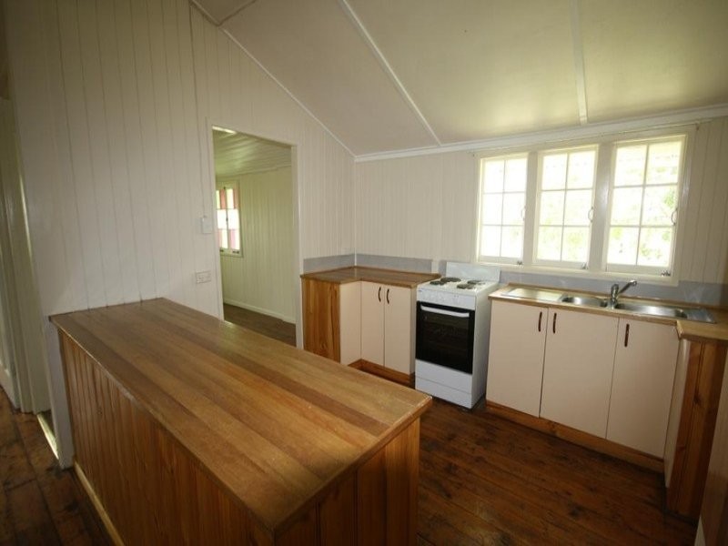 10 Flinders Street, Mundubbera QLD 4626