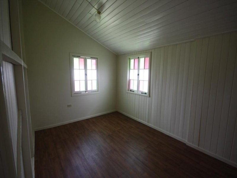 10 Flinders Street, Mundubbera QLD 4626