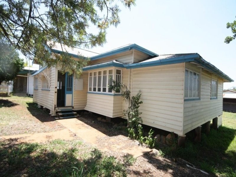 33 Golden Spur Street, Eidsvold QLD 4627