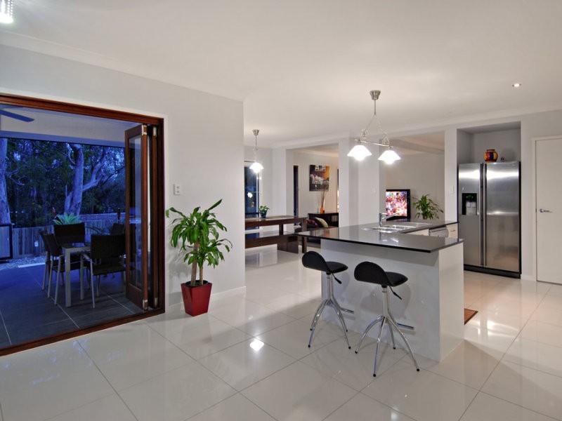 20a Princeton Street, Kenmore QLD 4069
