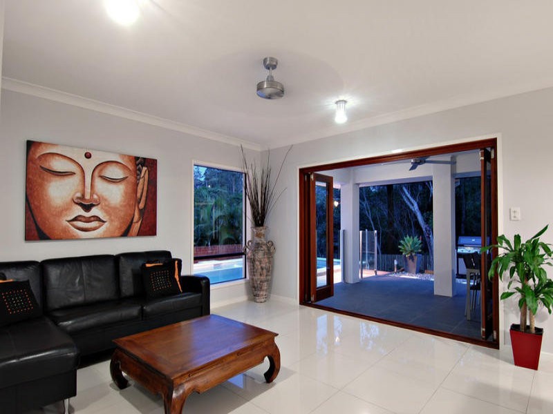 20A Princeton Street, Kenmore QLD 4069