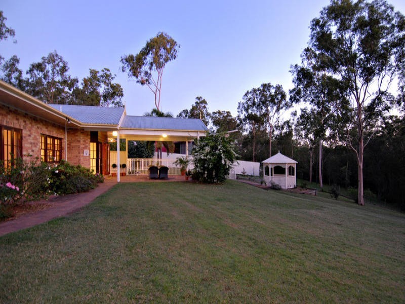 2 Kalina Place, Karana Downs QLD 4306