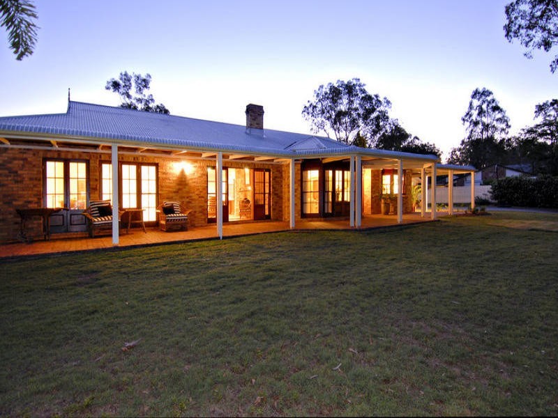 2 Kalina Place, Karana Downs QLD 4306