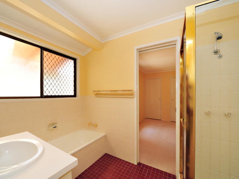 14 Durham Court, Camira QLD 4300