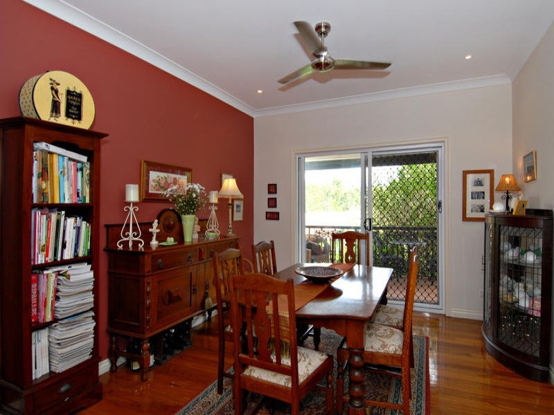 13 Sundown Street, Kenmore QLD 4069